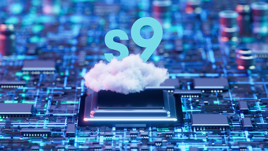 s9 Prozessor mit Wolke Eine Platine mit Prozessor, darüber der Text s9 auf einer Wolke